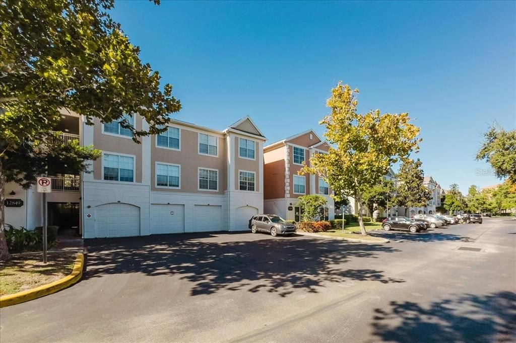 На продажу: $245,000 (2 спален, 2 ванн, 1107 Квадратных фут)