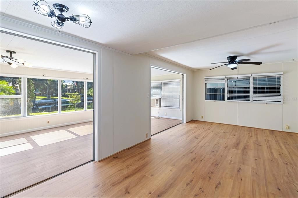 В аренду: $1,695 (2 спален, 2 ванн, 528 Квадратных фут)