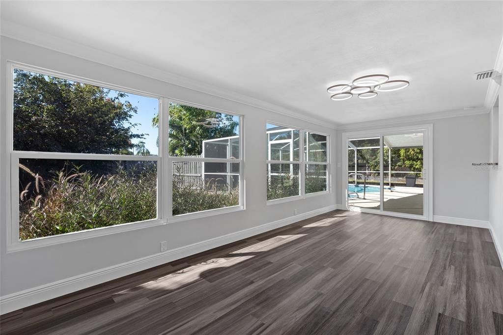 Active With Contract: $524,900 (2 beds, 2 baths, 1251 Square Feet)