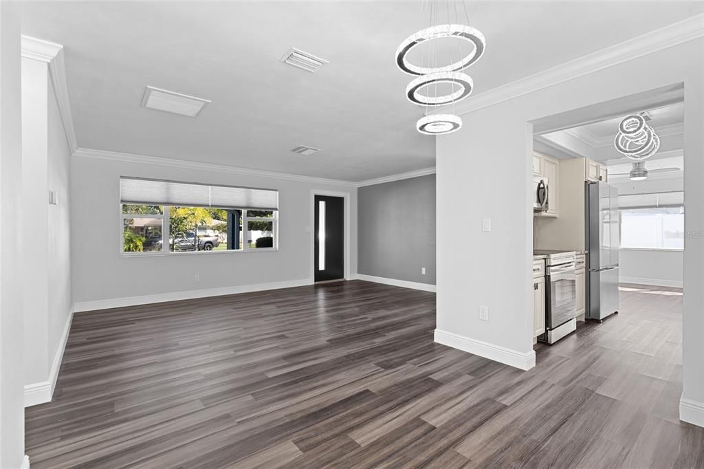 Active With Contract: $524,900 (2 beds, 2 baths, 1251 Square Feet)