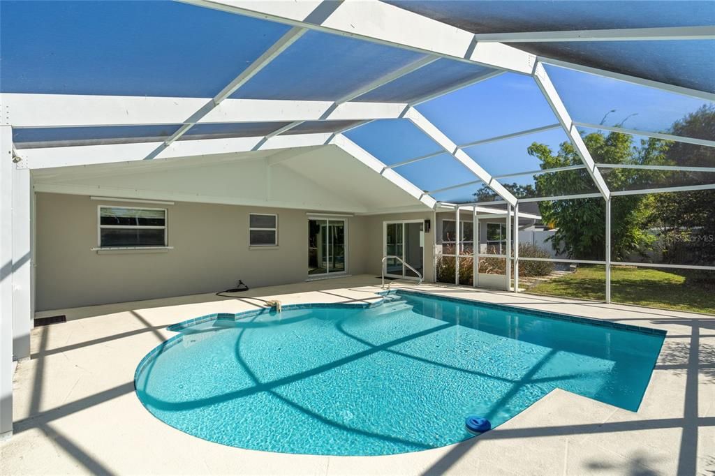 Active With Contract: $524,900 (2 beds, 2 baths, 1251 Square Feet)