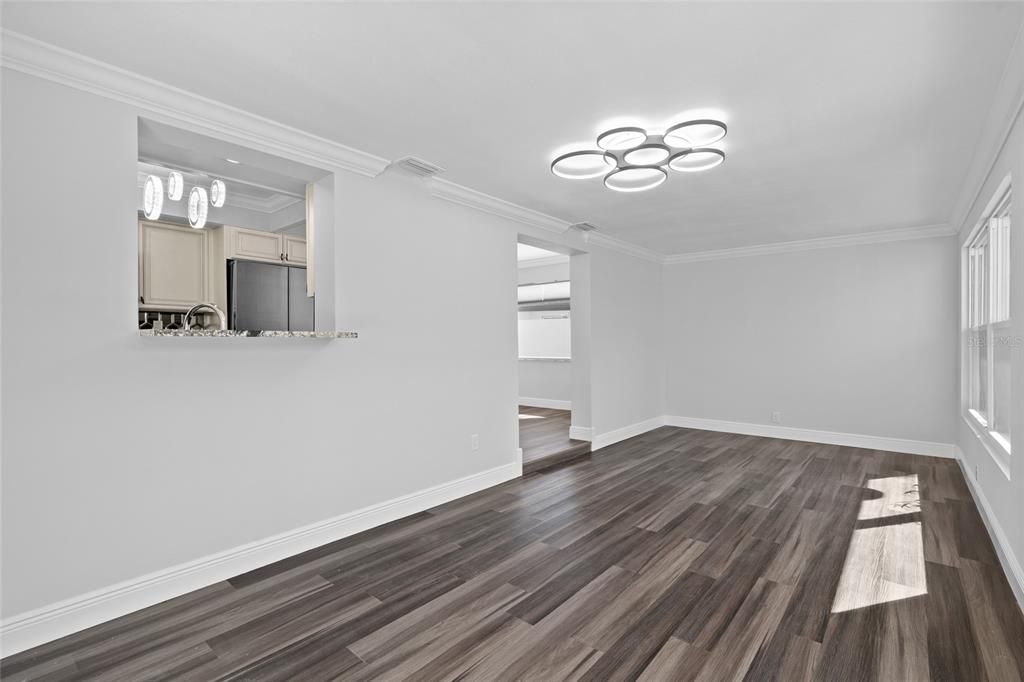 Active With Contract: $524,900 (2 beds, 2 baths, 1251 Square Feet)