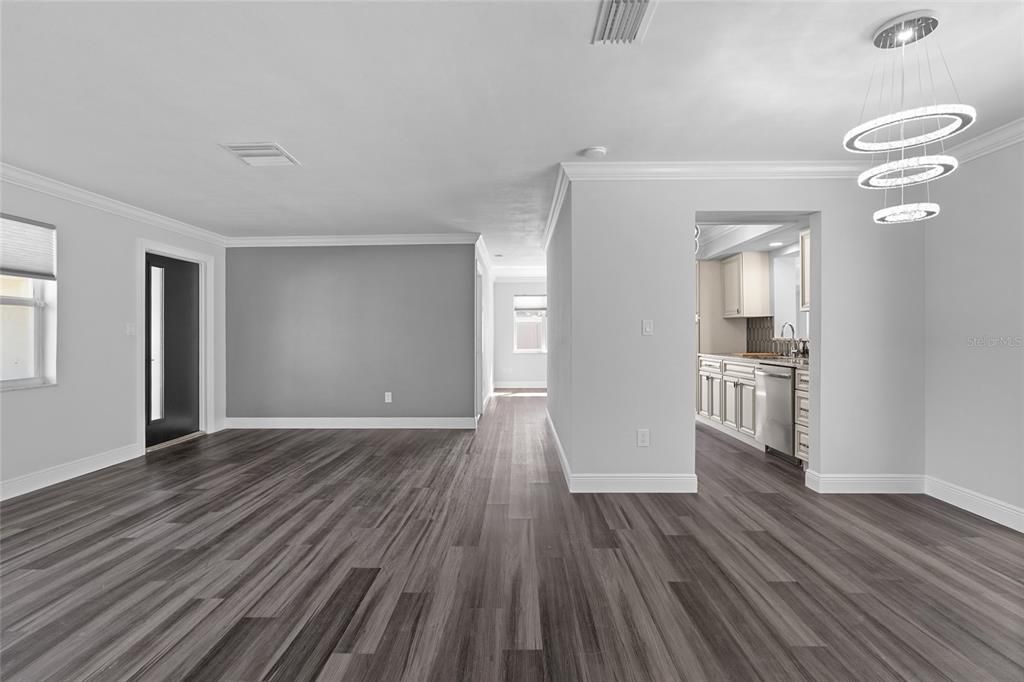 Active With Contract: $524,900 (2 beds, 2 baths, 1251 Square Feet)