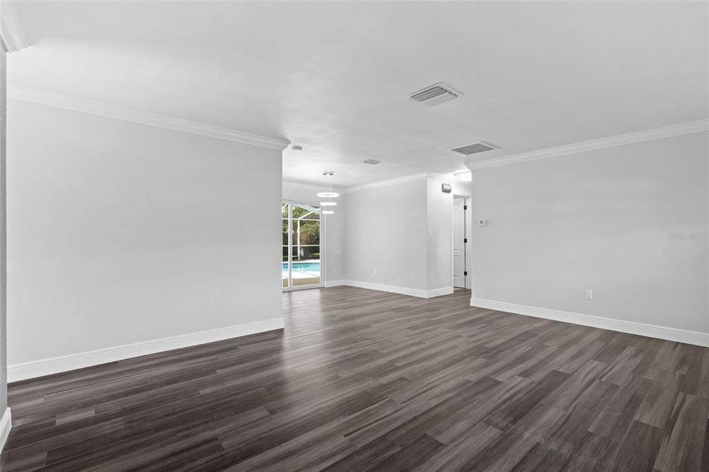 Active With Contract: $524,900 (2 beds, 2 baths, 1251 Square Feet)