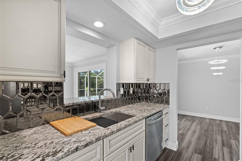 Active With Contract: $524,900 (2 beds, 2 baths, 1251 Square Feet)