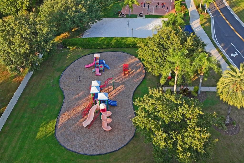 En Venta: $410,000 (3 camas, 2 baños, 2596 Pies cuadrados)