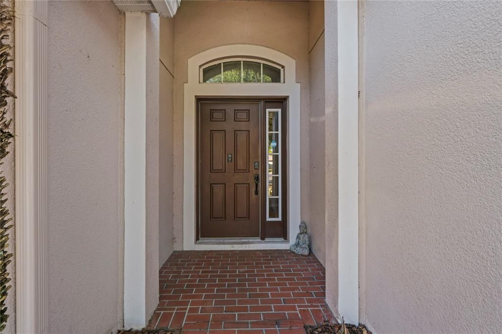 En Venta: $410,000 (3 camas, 2 baños, 2596 Pies cuadrados)