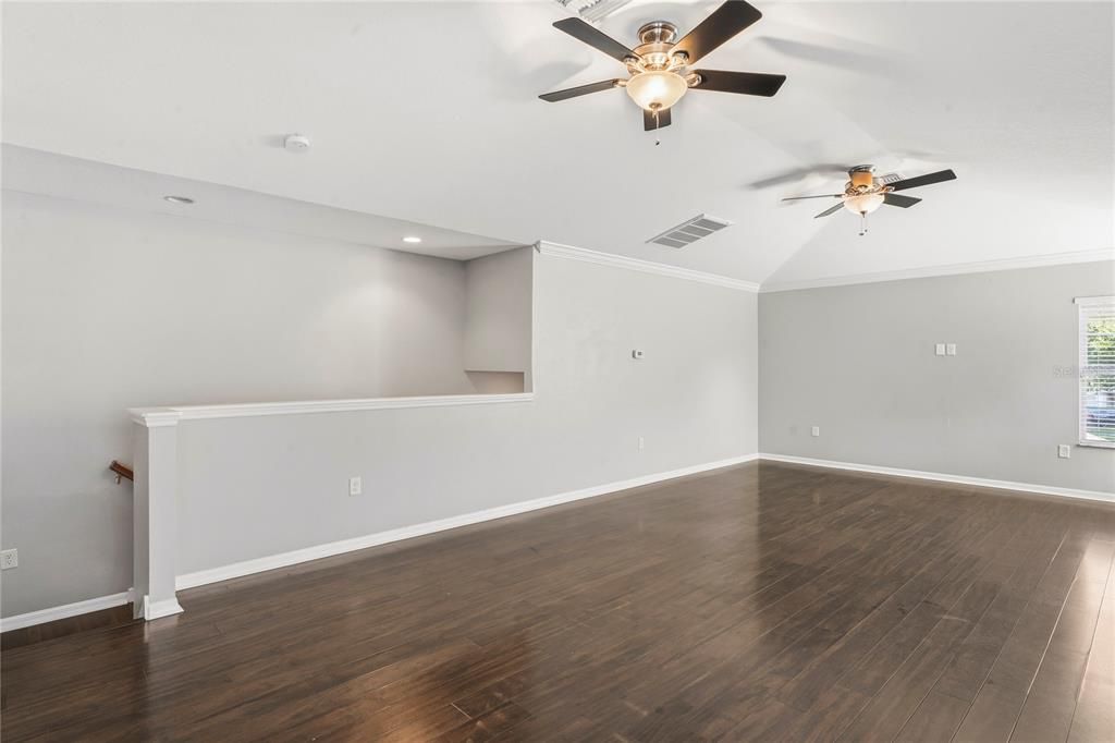 En Venta: $410,000 (3 camas, 2 baños, 2596 Pies cuadrados)