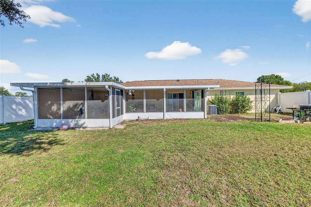 For Sale: $265,000 (3 beds, 2 baths, 1000 Square Feet)