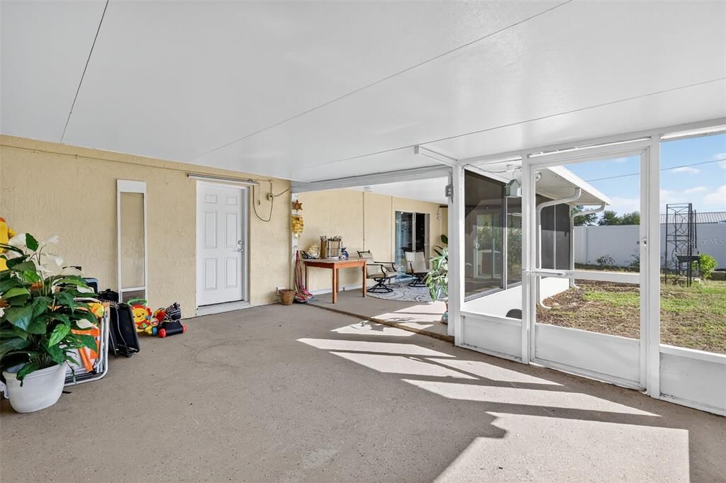 For Sale: $265,000 (3 beds, 2 baths, 1000 Square Feet)