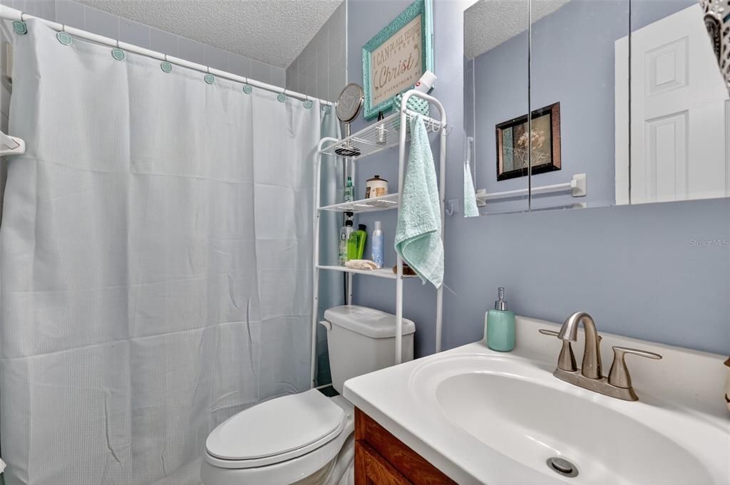 For Sale: $265,000 (3 beds, 2 baths, 1000 Square Feet)