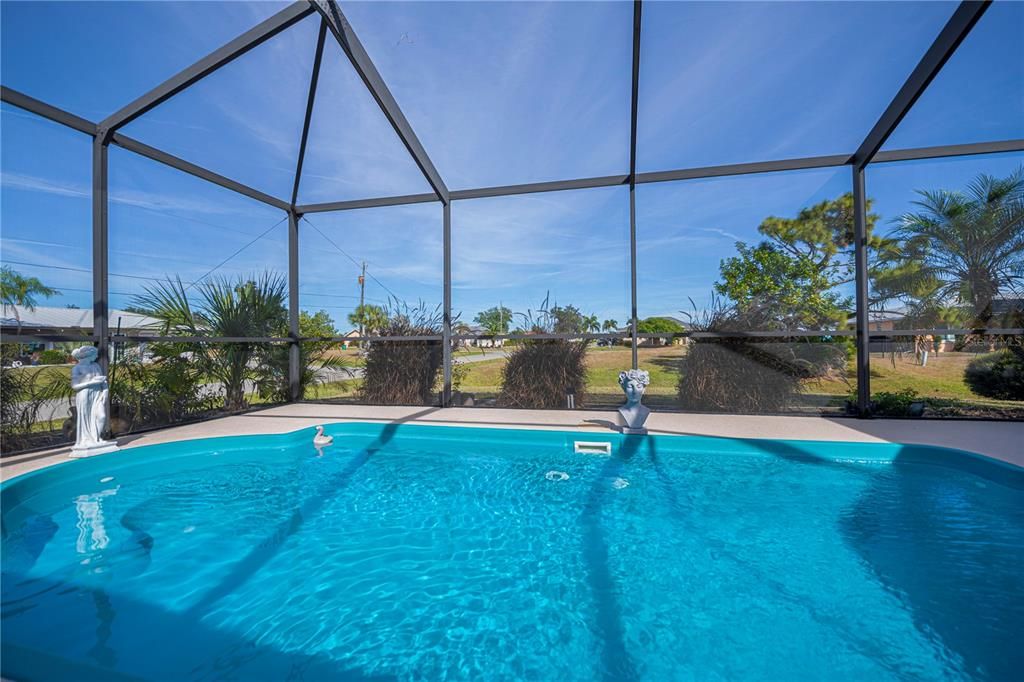 En Venta: $425,000 (3 camas, 2 baños, 2096 Pies cuadrados)