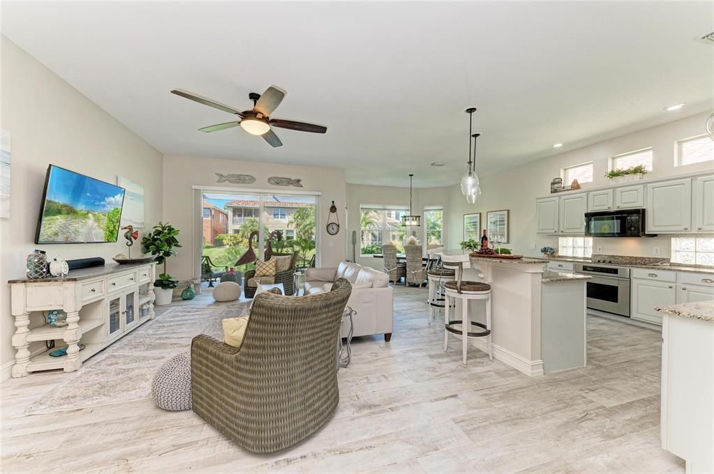 На продажу: $590,000 (3 спален, 2 ванн, 1754 Квадратных фут)