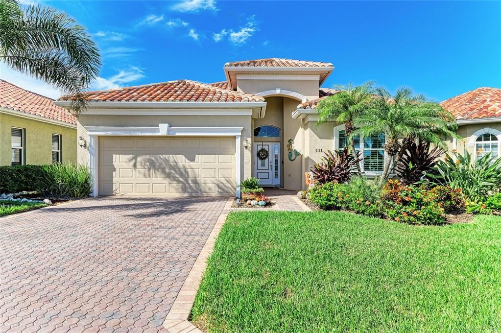 На продажу: $590,000 (3 спален, 2 ванн, 1754 Квадратных фут)