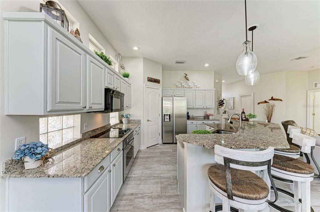 На продажу: $590,000 (3 спален, 2 ванн, 1754 Квадратных фут)