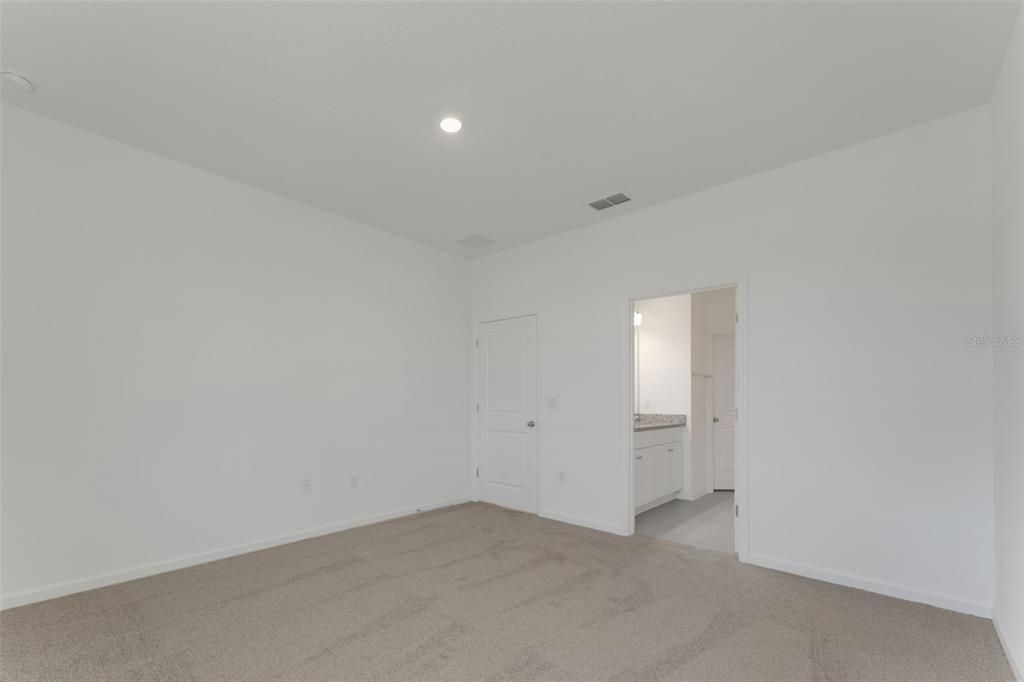 Active With Contract: $279,990 (4 beds, 2 baths, 1758 Square Feet)