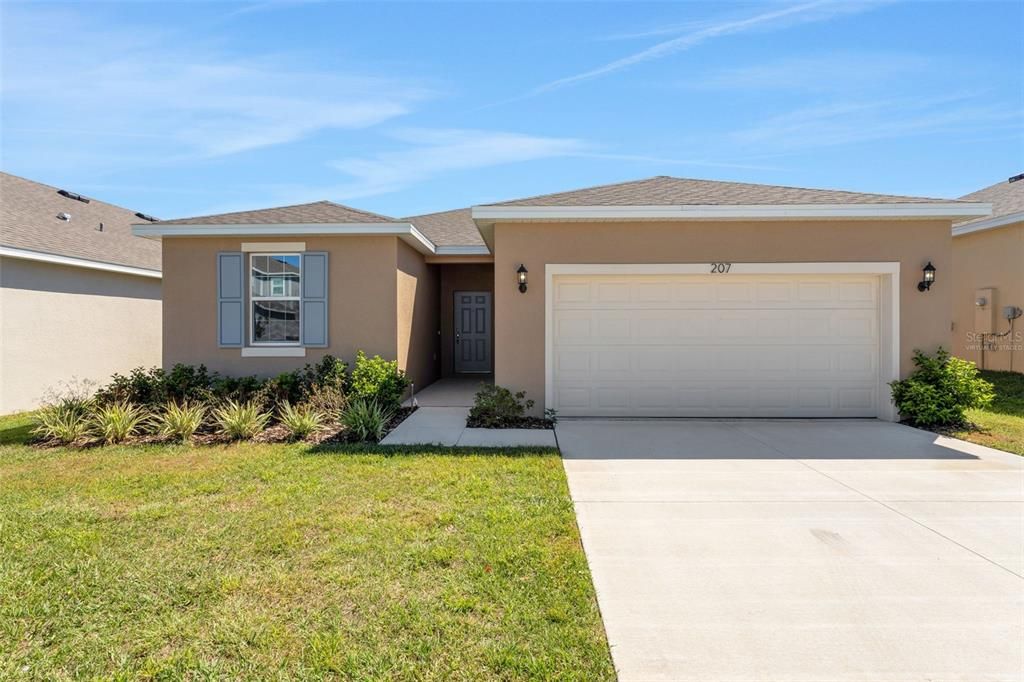 Active With Contract: $279,990 (4 beds, 2 baths, 1758 Square Feet)