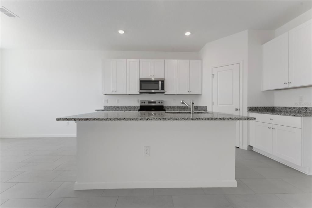 Active With Contract: $279,990 (4 beds, 2 baths, 1758 Square Feet)