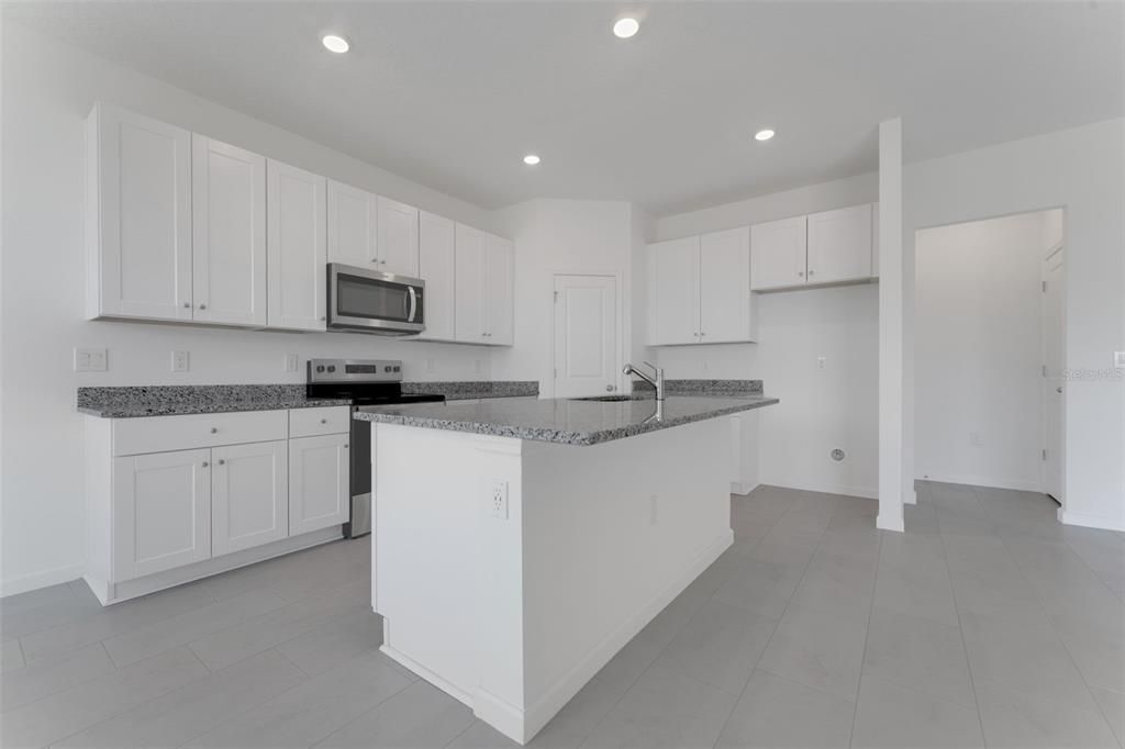 Active With Contract: $279,990 (4 beds, 2 baths, 1758 Square Feet)