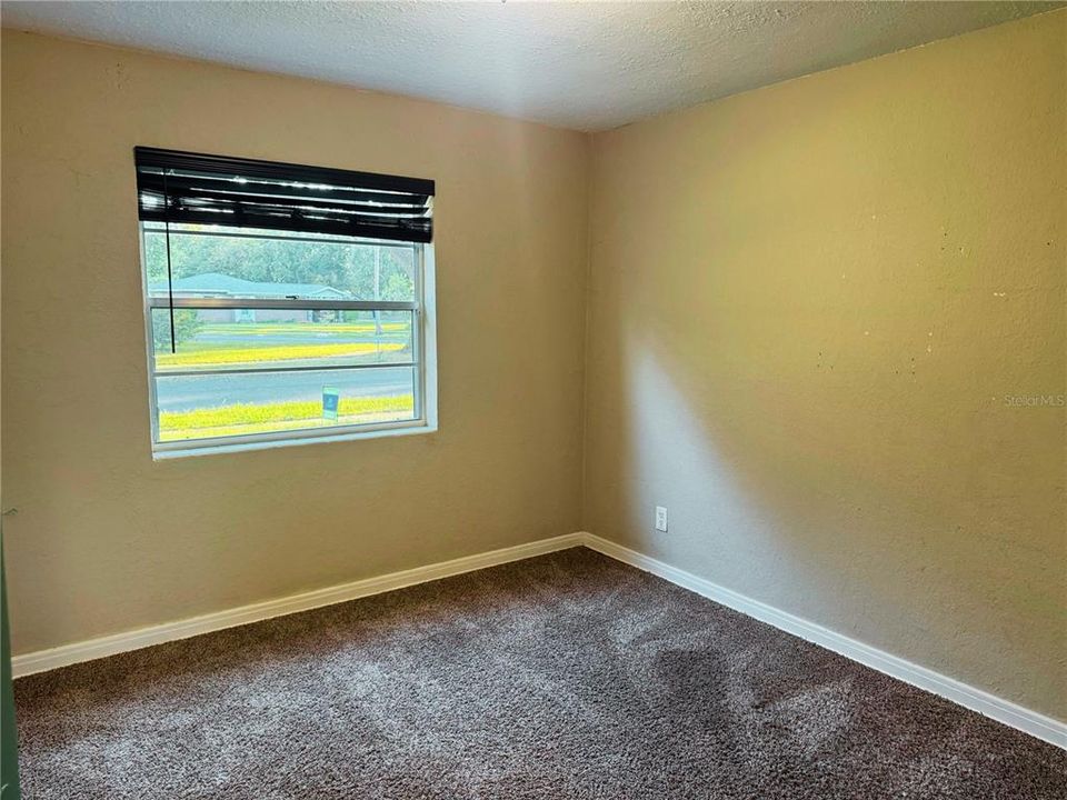 For Sale: $315,000 (3 beds, 1 baths, 1400 Square Feet)