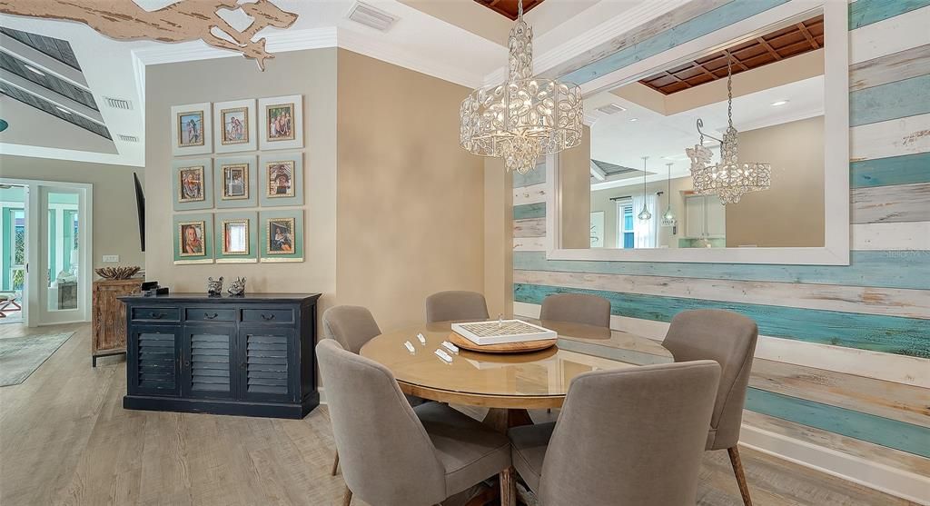 For Sale: $850,000 (3 beds, 3 baths, 1994 Square Feet)