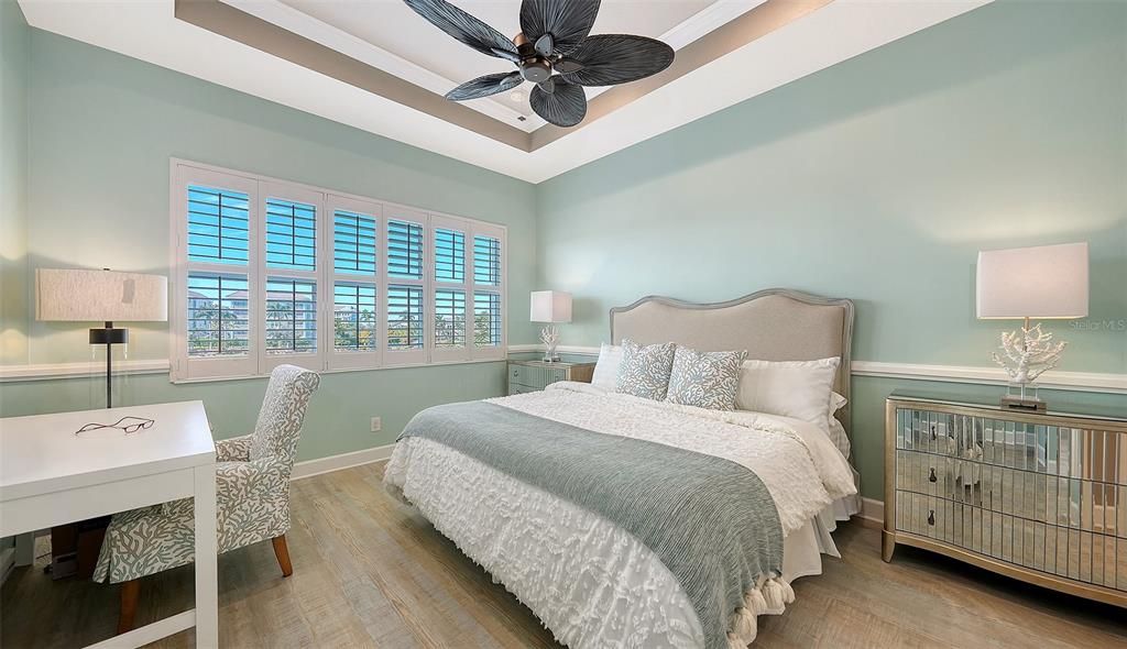 For Sale: $850,000 (3 beds, 3 baths, 1994 Square Feet)