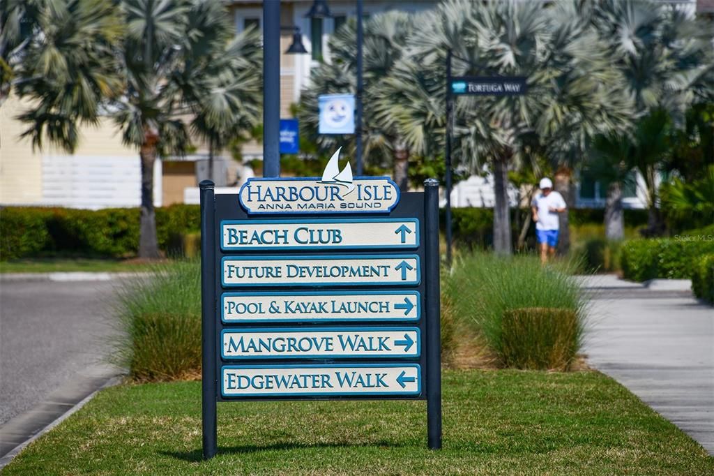 For Sale: $850,000 (3 beds, 3 baths, 1994 Square Feet)