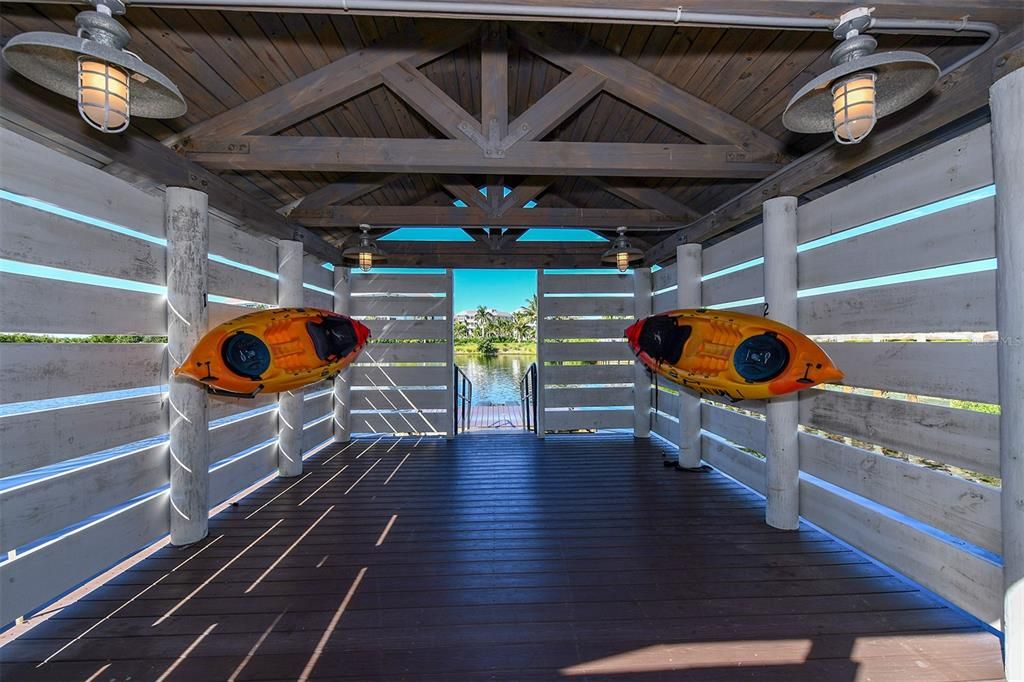 For Sale: $850,000 (3 beds, 3 baths, 1994 Square Feet)