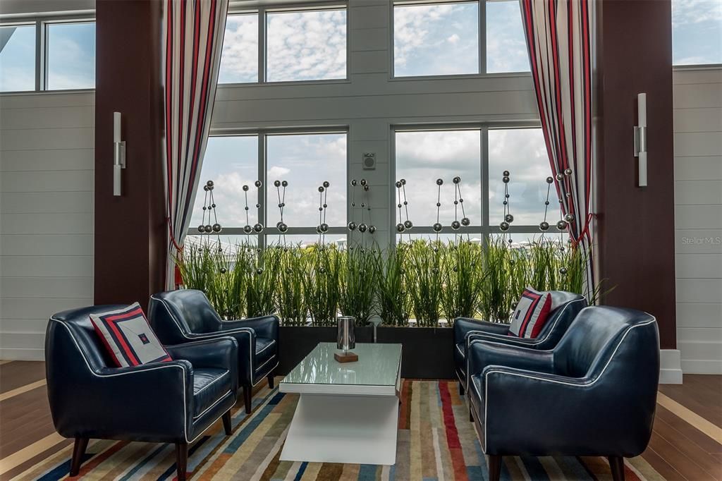 For Sale: $850,000 (3 beds, 3 baths, 1994 Square Feet)