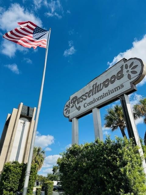 最近售出: $139,900 (2 贝兹, 2 浴室, 925 平方英尺)