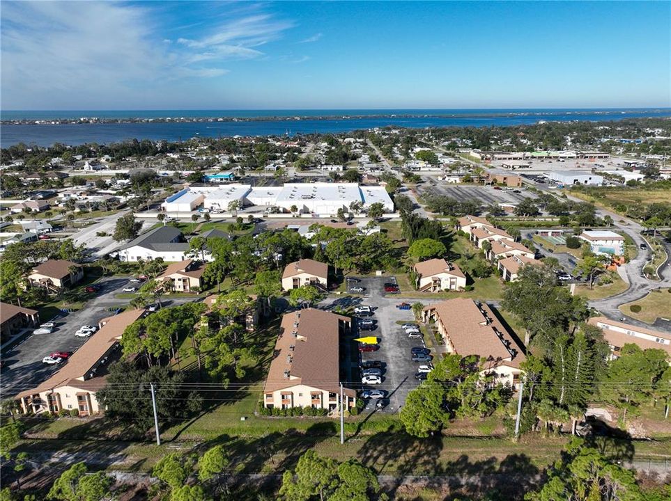 В аренду: $2,300 (1 спален, 1 ванн, 647 Квадратных фут)