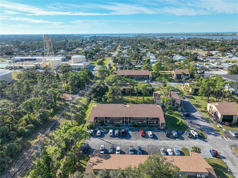 В аренду: $2,300 (1 спален, 1 ванн, 647 Квадратных фут)