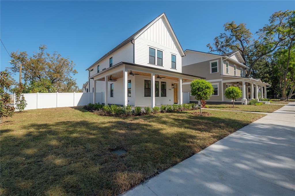 For Sale: $792,000 (4 beds, 3 baths, 2485 Square Feet)