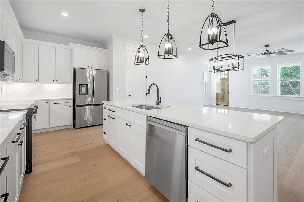 For Sale: $792,000 (4 beds, 3 baths, 2485 Square Feet)