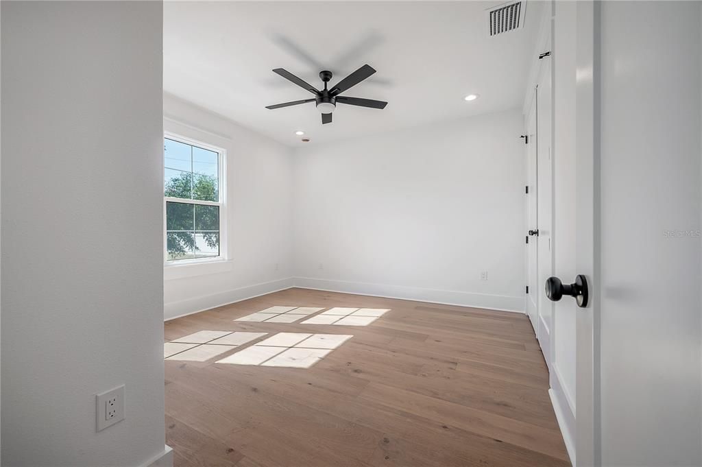 For Sale: $792,000 (4 beds, 3 baths, 2485 Square Feet)