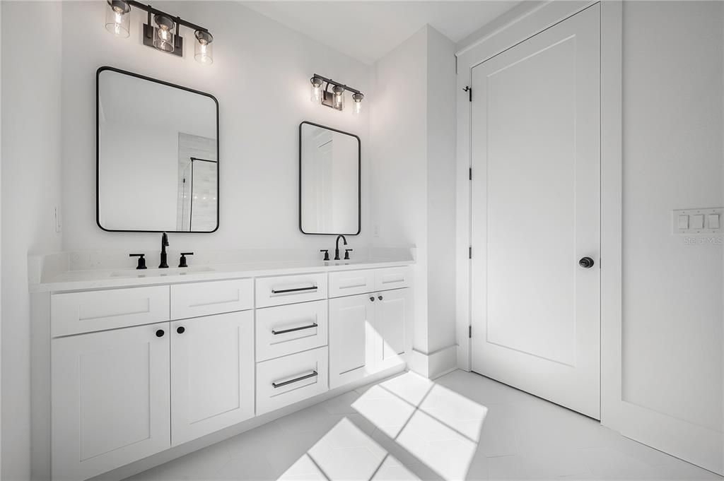 For Sale: $792,000 (4 beds, 3 baths, 2485 Square Feet)