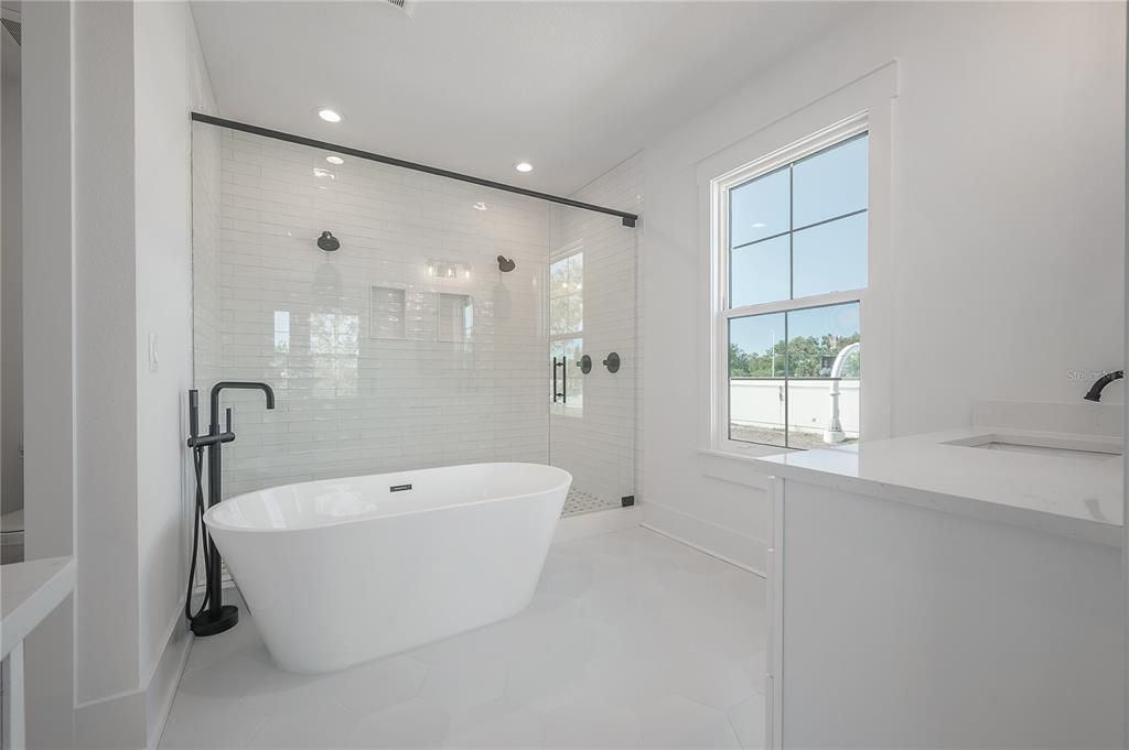 For Sale: $792,000 (4 beds, 3 baths, 2485 Square Feet)