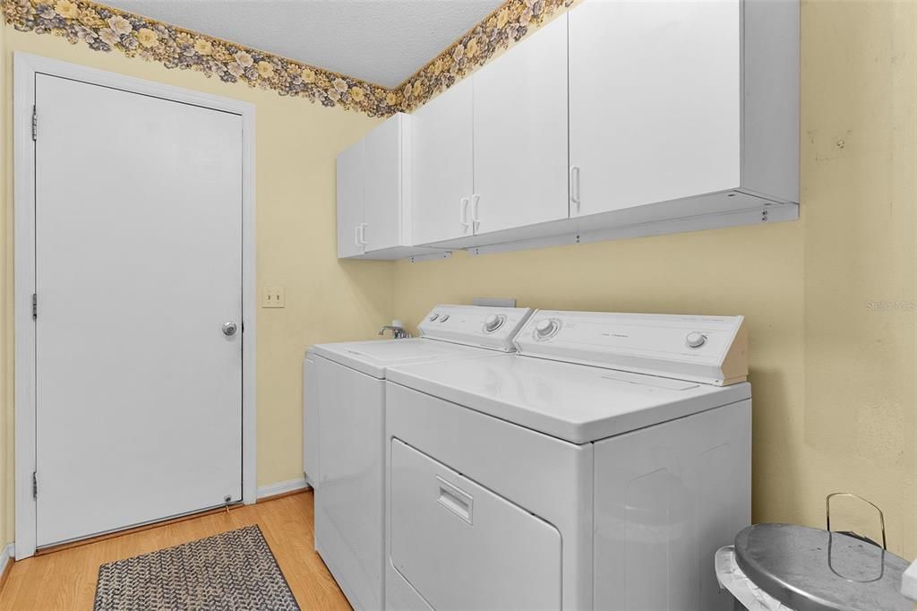 Activo con contrato: $275,000 (3 camas, 2 baños, 1392 Pies cuadrados)