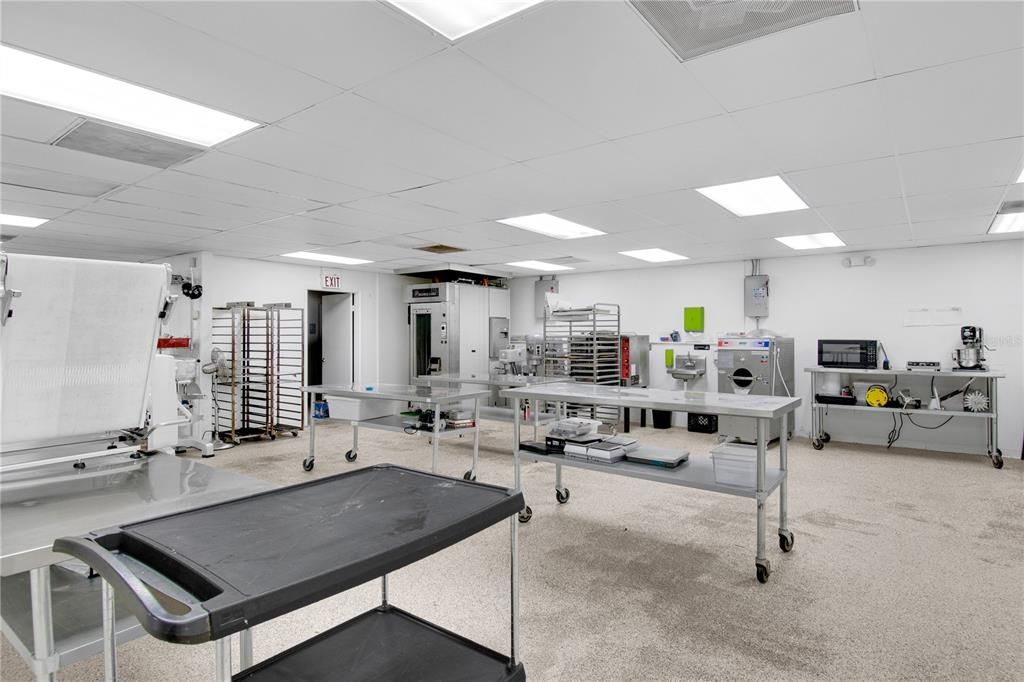 For Sale: $200,000 (0 beds, 0 baths, 3212 Square Feet)