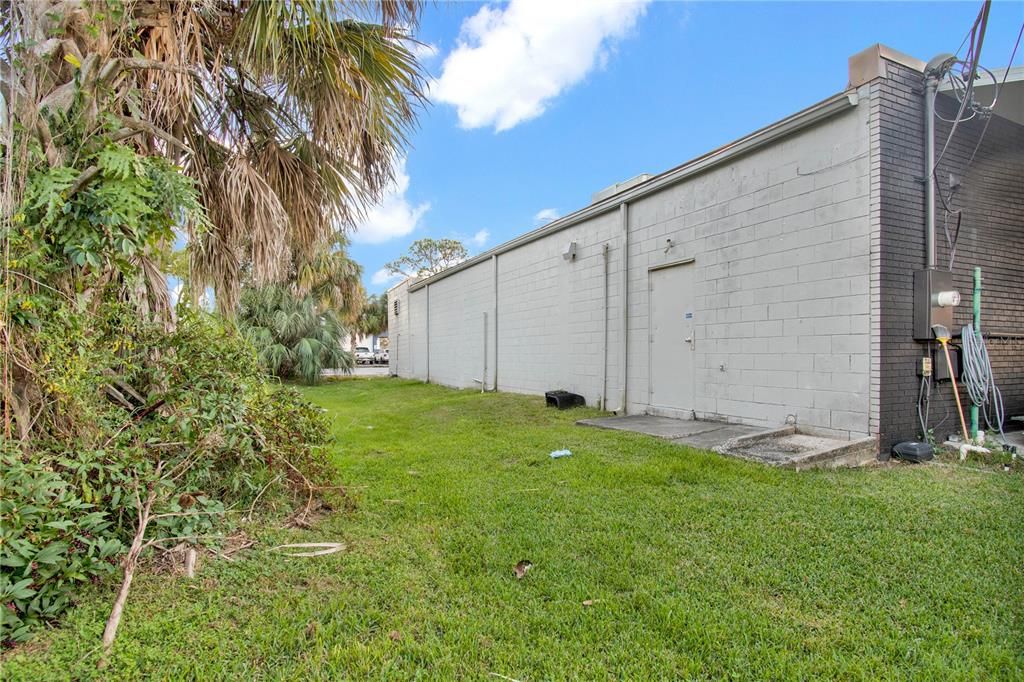 For Sale: $200,000 (0 beds, 0 baths, 3212 Square Feet)