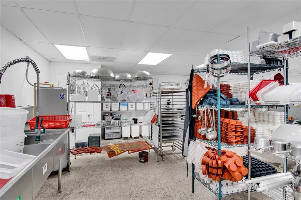 For Sale: $200,000 (0 beds, 0 baths, 3212 Square Feet)