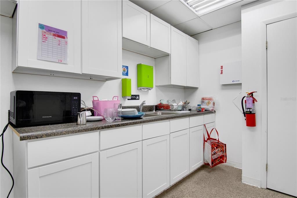 For Sale: $200,000 (0 beds, 0 baths, 3212 Square Feet)