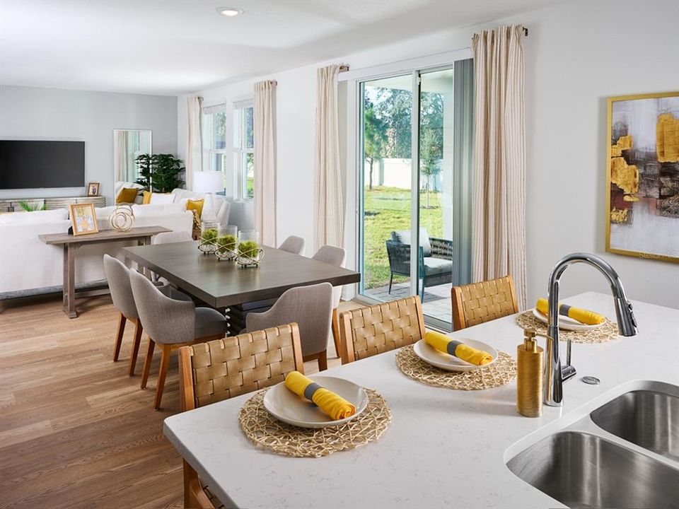 На продажу: $369,990 (4 спален, 2 ванн, 2340 Квадратных фут)