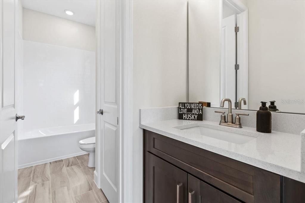 待售: $739,000 (4 贝兹, 3 浴室, 3221 平方英尺)