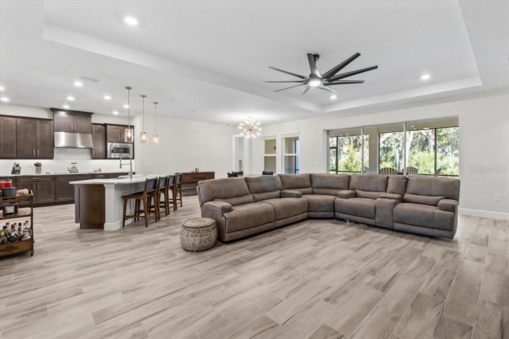 待售: $739,000 (4 贝兹, 3 浴室, 3221 平方英尺)