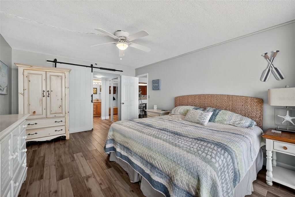 En Venta: $687,000 (2 camas, 2 baños, 1265 Pies cuadrados)