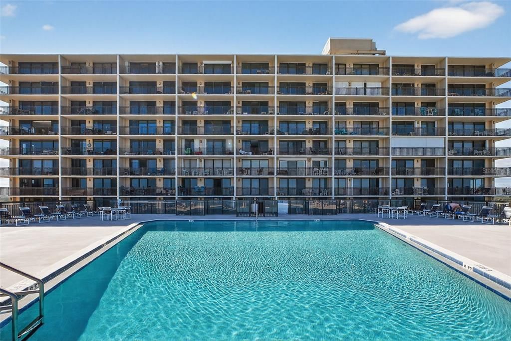 En Venta: $687,000 (2 camas, 2 baños, 1265 Pies cuadrados)