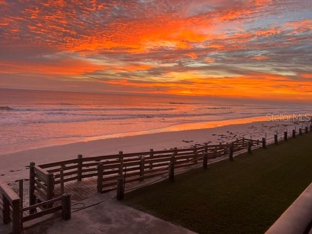 En Venta: $687,000 (2 camas, 2 baños, 1265 Pies cuadrados)