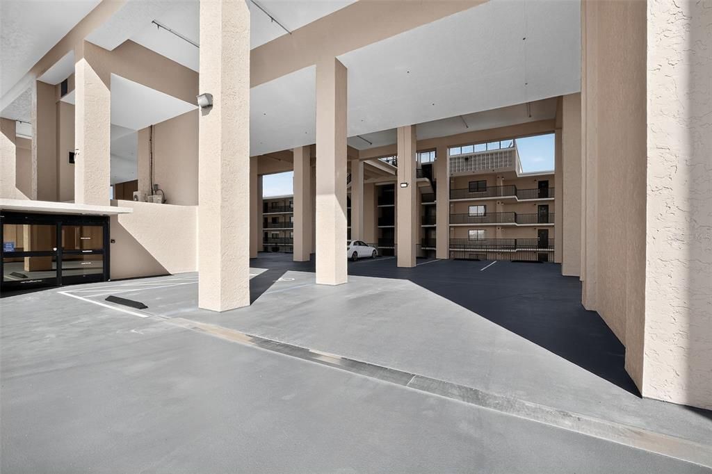 En Venta: $687,000 (2 camas, 2 baños, 1265 Pies cuadrados)