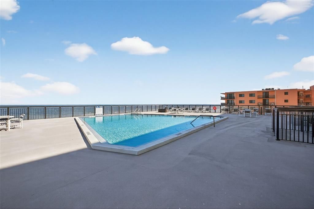 En Venta: $687,000 (2 camas, 2 baños, 1265 Pies cuadrados)